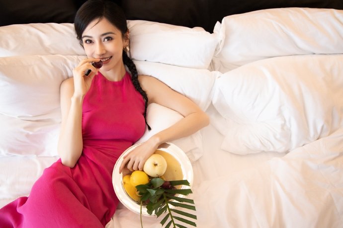 鬓边不是海棠红 封面